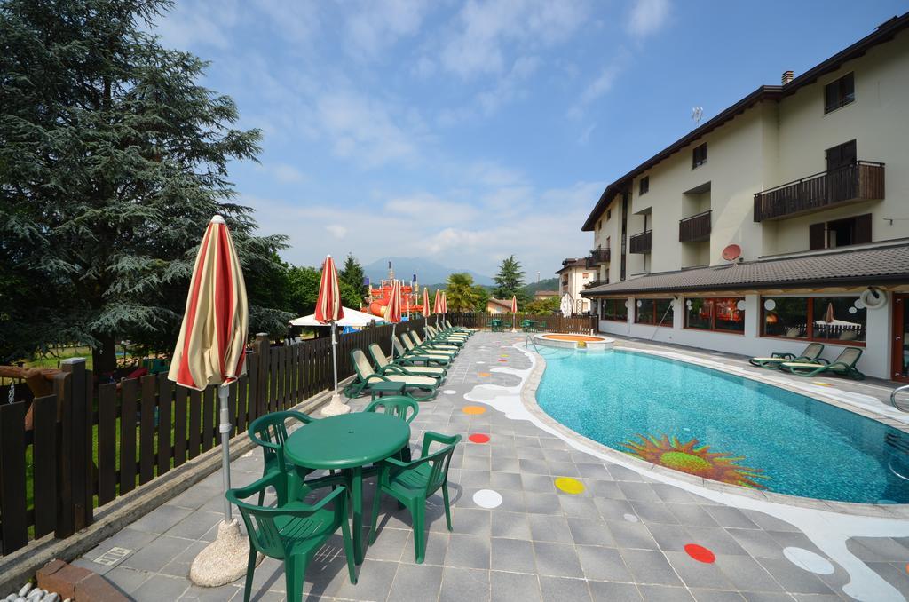 לביקו טרמה Family Hotel Primavera מראה חיצוני תמונה